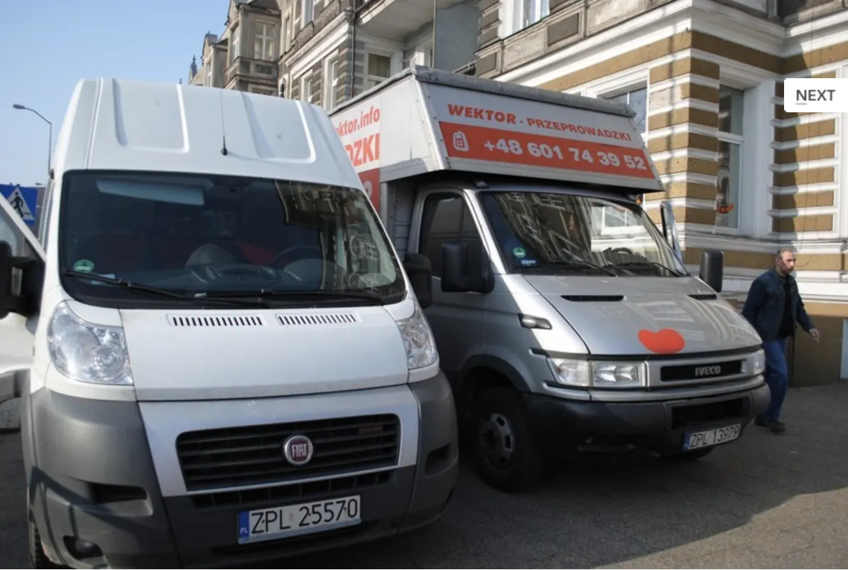 Pierwsze samochody wykorzystywane przez Wektor przy realizacji zleceń